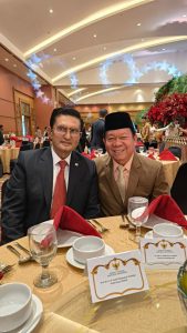 Drs.H.Thamrin Hasan MM Menghadiri Pernikahan Putra Amzulian Rifai