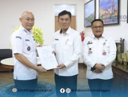 Sejumlah Pejabat Pemkot Lubuk Linggau Terima SK Plt, Wako Minta Segera Bekerja dan Sosialisasi Linggau Juara